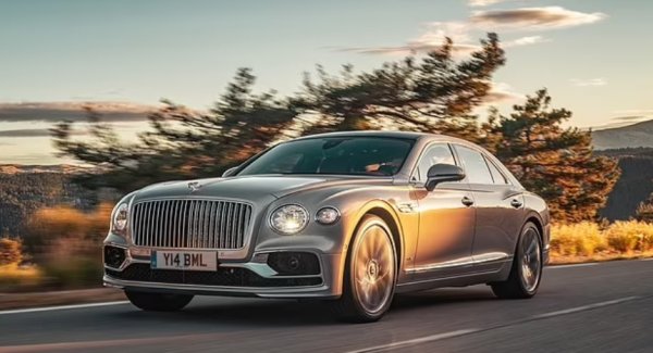 Цена - 140 000 лири

Откраднат от: Белфаст